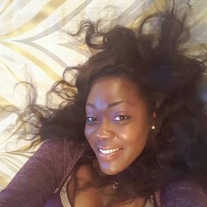 Meet your Posher, Juanaque